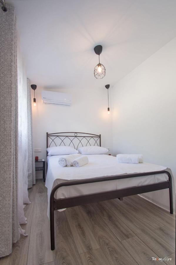 Oresti'S Villa Near Airport & Beach Artemida  Exterior photo