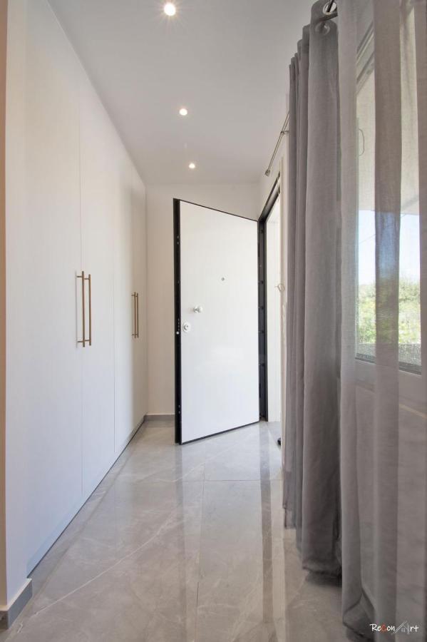 Oresti'S Villa Near Airport & Beach Artemida  Exterior photo